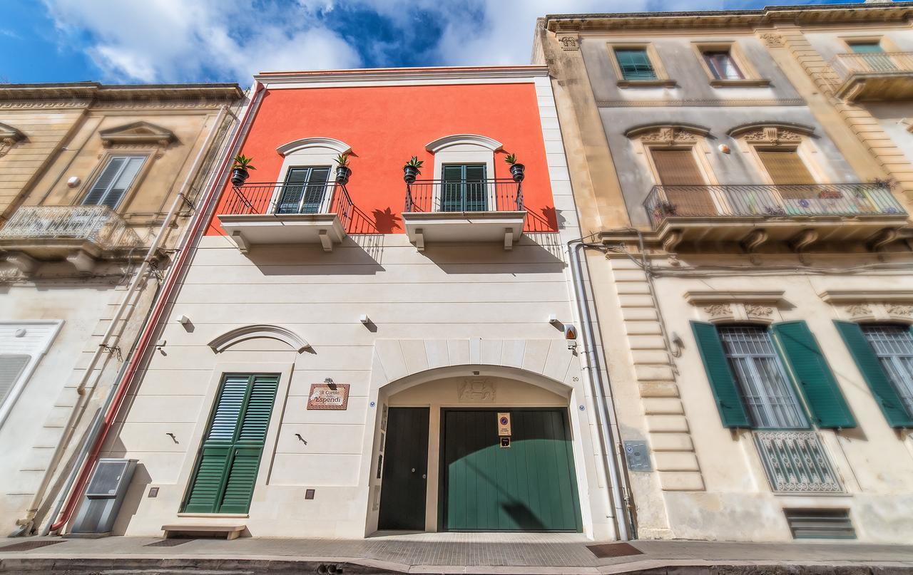 דירות לצ'ה Il Cortile Delle Esperidi מראה חיצוני תמונה